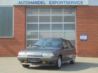 Voiture accidenté Citroën BX GTI 16V 108kw/146pk Leer, El. schuifdak, Metallic 1989/4