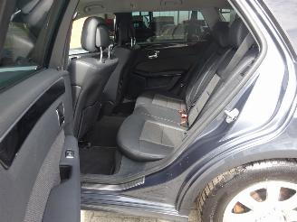 Mercedes E-klasse E 200 T CGI Avantgarde 135kw, Navi, Leer, Climate & Cruise control picture 14