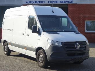 Mercedes eSprinter eSprinter L2/H2 70kw Elektro Automaat, Airco, Camera picture 1