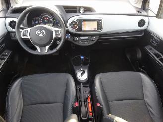 Toyota Yaris 1.5 Full Hybrid Dynamic, Panorama, Climate & Cruise, Navi, PDC picture 12