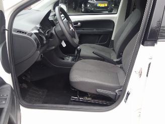 Volkswagen Up! 1.0 move up! BlueMotion, Airco, Lane assist, start/stop picture 8