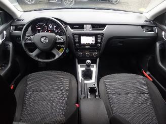 Skoda Octavia 1.6 TDI 105pk Greentech Ambition, Climare & Cruise, Navi picture 9