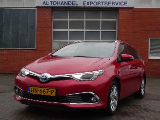 Coche accidentado Toyota Auris Touring Sports 1.8i Hybrid Euro6, Panorama, Half Leder, DAB+ 2015/12