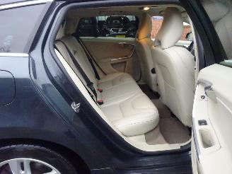 Volvo V-60 D6 AWD Plugin-Hybrid Summum, Leder, Schuifdak, Navi, Lane assist picture 8