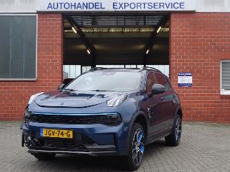 Unfallwagen Lynk & Co 01 132 kw Plug-in Hybride, Panorama, 3.354 km !! 2025/6