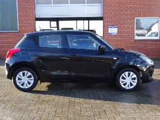 Suzuki Swift Comfort 1.2i Mild-Hybride, Airco, Cruise control, Brake assist picture 6