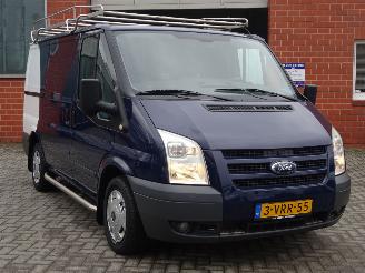 Ford Transit FT260K  2.2 TDCI, Airco, Cruise control, Trekhaak, Inrichting picture 3