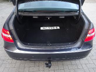 Mercedes E-klasse E 220 CDI Avantgarde Autom., Climate & Cruise, Navi, Xenon picture 9