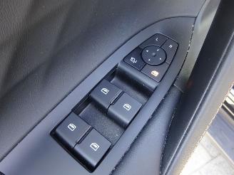 MG HS 1.5 T-GDI Luxury Plug-inn Hybride 105/135kw, Leer picture 14
