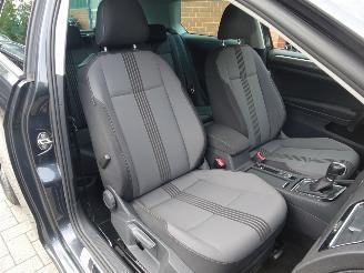 Volkswagen Golf Comfortine Allstar 81kw DSG Automaat, Adaptive cruise, Climate control picture 8