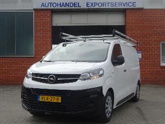 krockskadad bil bedrijf Opel Vivaro 1.5 CDTI L2H1 Selection 102 pk Euro6, Airco, Cruise, Inrichting 2021/10
