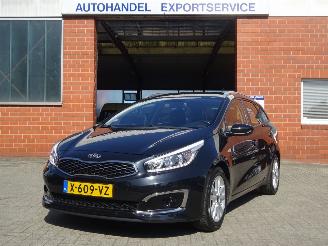 damaged passenger cars Kia Cee d Sportswagon 1.0 T-GDi Comfortline, Airco, Cruise, El.pakket 2018/4