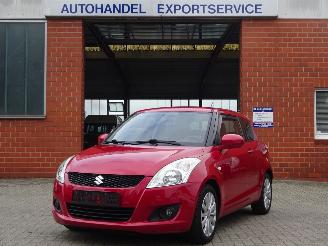 Schadeauto Suzuki Swift Limited Edition 94pk, Airco, Cruise, 79.000 km ! 2012/11