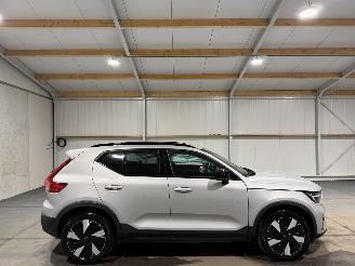 skadebil auto Volvo XC40 69kWh Single Motor Essential 175kW Automaat 2024/2