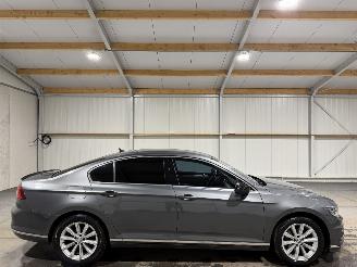 uszkodzony samochody osobowe Volkswagen Passat 1.4TSI 110kW Automaat ACT Connected Series 2016/4