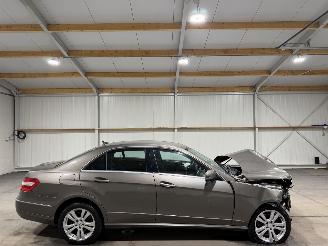 Unfallwagen Mercedes E-klasse E200CGI 135kW Automaat Business Class Elegance 2011/3