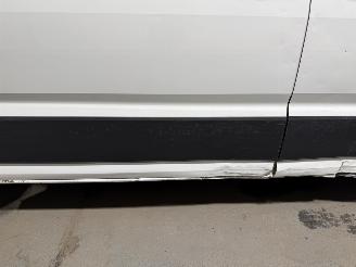 Volkswagen Crafter 2.0TDI 103kW L3H3 FRISO Highline  35 picture 23