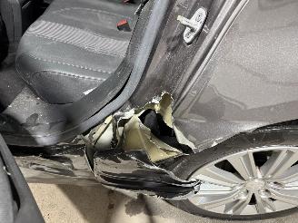 Peugeot 308 1.2PureTech 96kW Blue Lease Premium picture 21