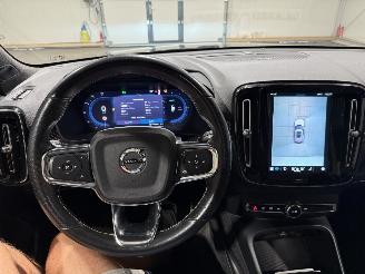 Volvo XC40 78kWh Recharge 300kW AWD R-Design picture 30