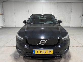 Volvo XC40 78kWh Recharge 300kW AWD R-Design picture 4