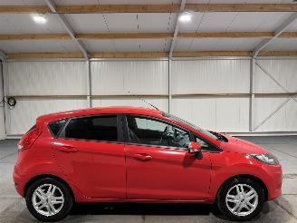 skadebil auto Ford Fiesta 1.25 44kW Limited 2010/8