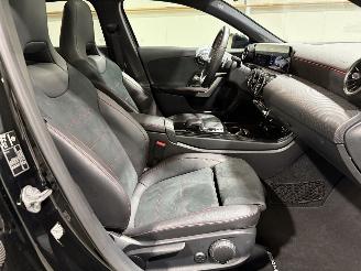 Mercedes A-klasse 200 120kW Automaat Pano Business Solution AMG picture 47