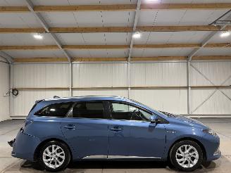 skadebil auto Toyota Auris Touring Sports 1.8Hybrid 73kW Executive Panoramadak 2017/9