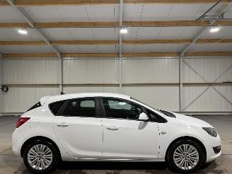Coche accidentado Opel Astra 1.4Turbo 103kW Business+ 2014/11