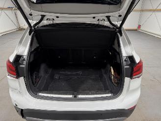 BMW X1 SDRIVE20I 141kW Automaat Orange Edition Pano picture 25