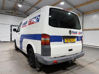Volkswagen Transporter 1.9TDI 62kW picture 15