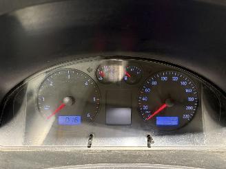 Volkswagen Transporter 1.9TDI 62kW picture 25