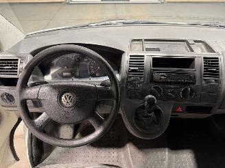 Volkswagen Transporter 1.9TDI 62kW picture 24