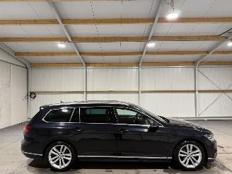 Voiture accidenté Volkswagen Passat 1.5TSI 110kW Automaat Highline Business R Pano 2019/7