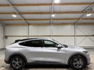 Vaurioauto  passenger cars Ford Mustang Mach-e 75kWh 198kW RWD 2021/12