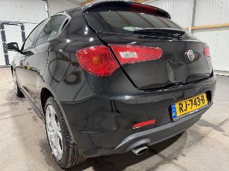 Alfa Romeo Giulietta 1.6JTDm 88kW Automaat Super picture 22