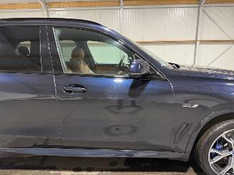 BMW X5 X-DRIVE45E 3.0 210kW Automaat Pano Executive picture 18