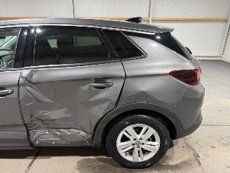 Opel Grandland X 1.2Turbo 96kW Business Elegance picture 14