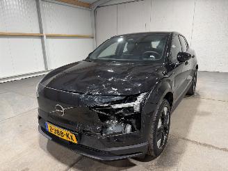 Volvo EX30 69kWh Extended Range Core 200kW Single motor picture 10