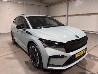 Skoda Enyaq iv 60 132kW Sportline picture 3