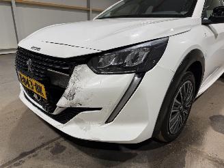 Peugeot e-208 50 kWh EV 350 picture 24