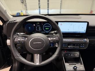 Hyundai Kona 65.4kWh 160kW Premium picture 28
