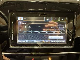 Suzuki Vitara 1.6 88kW Automaat High Executive Pano picture 33