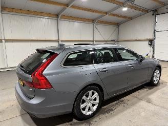 Volvo V-90 2.0D3 110kW Automaat Pano Momentum picture 5