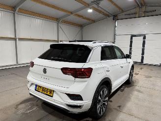 Volkswagen T-Roc 1.5TSI 110kW Automaat Pano Sport Business R picture 6