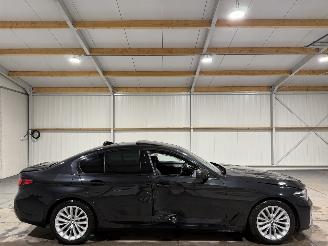 Vaurioauto  passenger cars BMW 5-serie 530d 3.0 210kW Automaat X-Drive High Executive Schuifkantel 2023/5