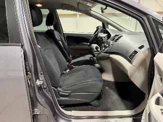 Mitsubishi Grandis 2.4-16V 121kW Automaat InSport 7 Persoons picture 32