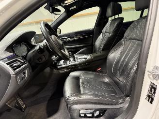 BMW 7-serie 740i 240kW Automaat Schuifkantel High Executive Luchtvering picture 16