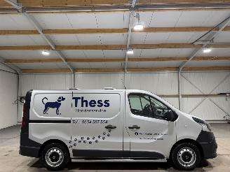 krockskadad bil bedrijf Nissan NV300 1.6dCi 70kW L1H1 Acenta 2017/2