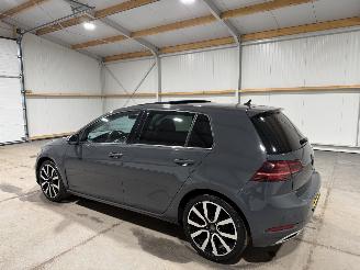 Volkswagen Golf 1.4TSI 110kW Automaat Highline Pano Business R picture 11