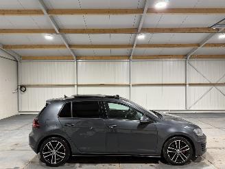 skadebil auto Volkswagen Golf 2.0TDI GTD 135kW Automaat Pano 2016/9